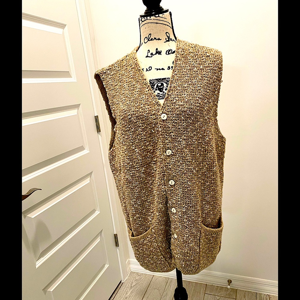 COTTON KNIT VEST. MADE IN ITALY. SIZE 8.